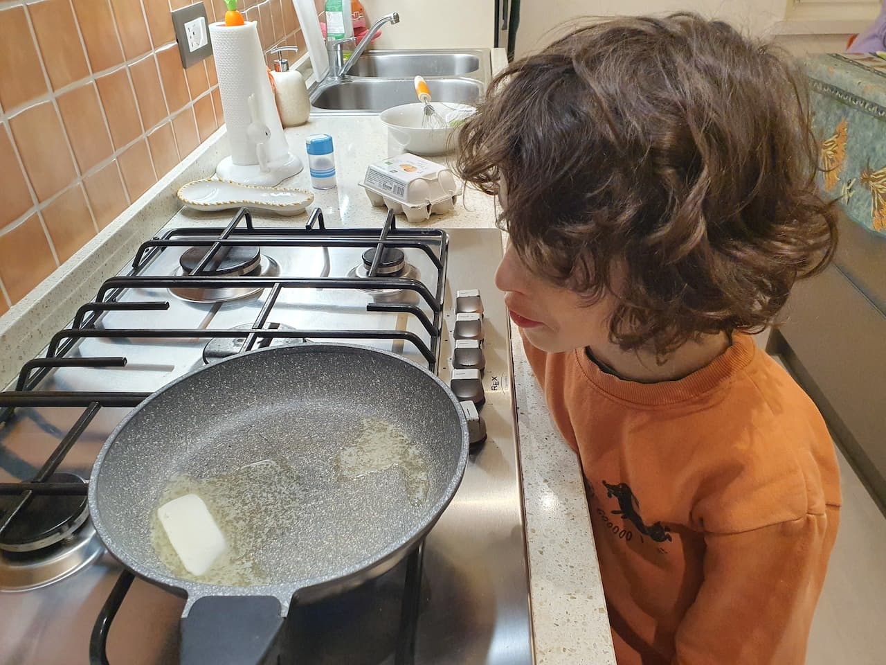 Omelette - burro in padella
